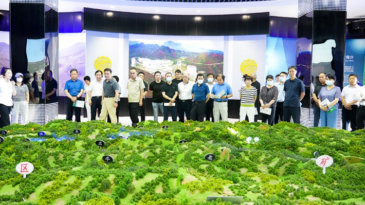 省委常委、統戰部部長孫雪濤一行蒞臨金徽股份調研